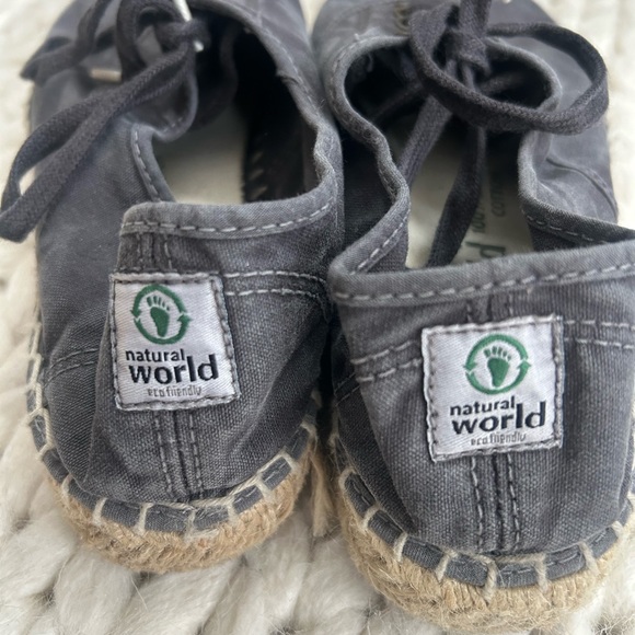 Natural world Eco-friendly shoes handmade in Spain with 100% organic materials - Picture 3 of 6
